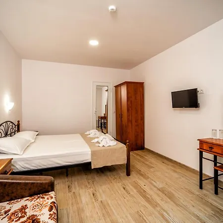Marieta 3*