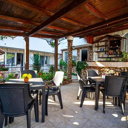 Marieta 招待所 3*